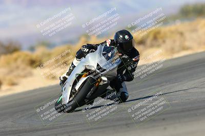 media/Jan-09-2022-SoCal Trackdays (Sun) [[2b1fec8404]]/Turn 16 (11am)/